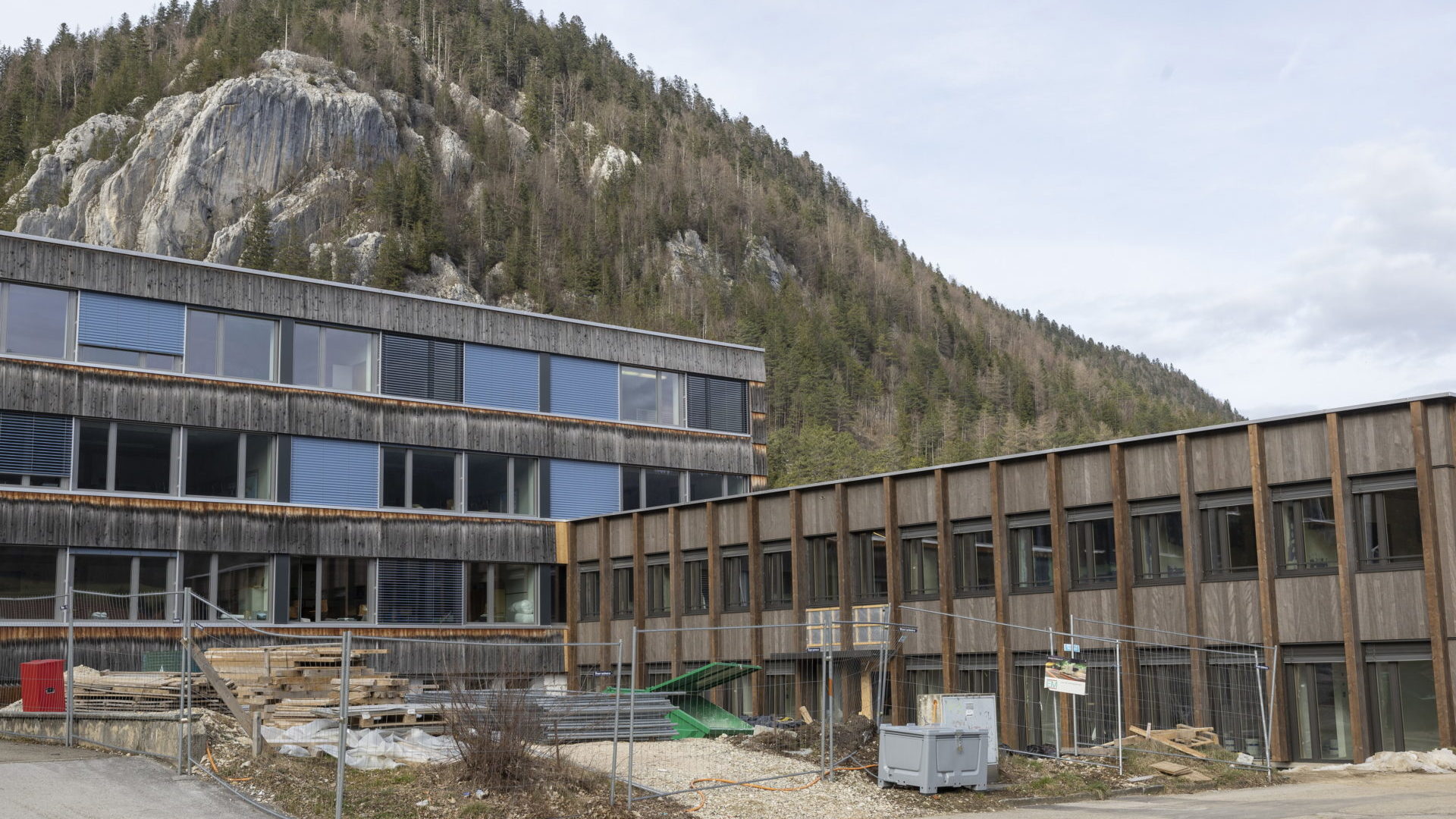 Fleurier: l’extension du collège bientôt ouverte au public