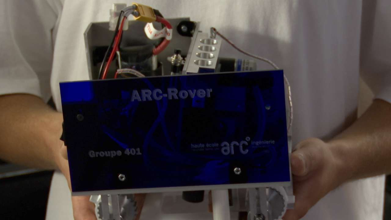 Les robots de la HE-Arc s'affrontent sur une échelle