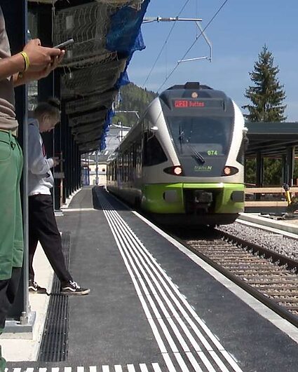Les trains circulent à nouveau entre Buttes et Travers