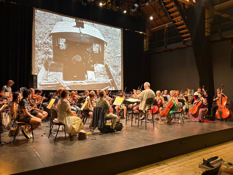 Un ciné-concert millimétré aux Jardins musicaux