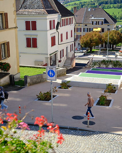 Les Brenets: inauguration de la place du village réaménagée