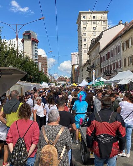 On brade encore (un tout petit peu) à la Braderie de La Chaux-de-Fonds