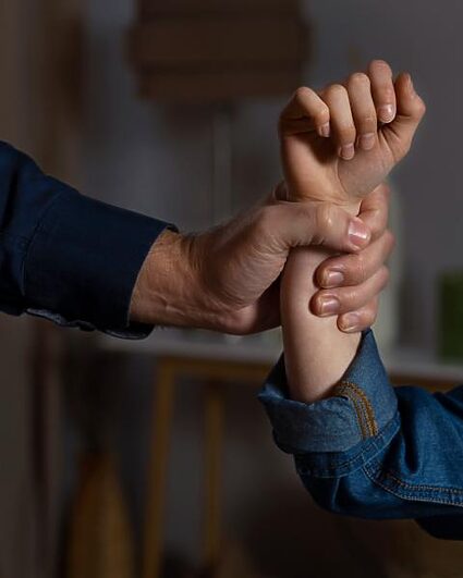 Neuchâtel renforce son dispositif contre la violence domestique