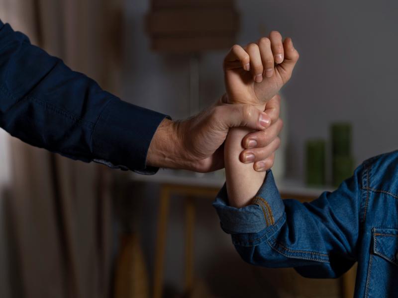 Neuchâtel renforce son dispositif contre la violence domestique