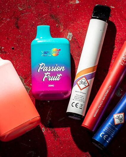 Puffs : Neuchâtel veut aussi les interdire