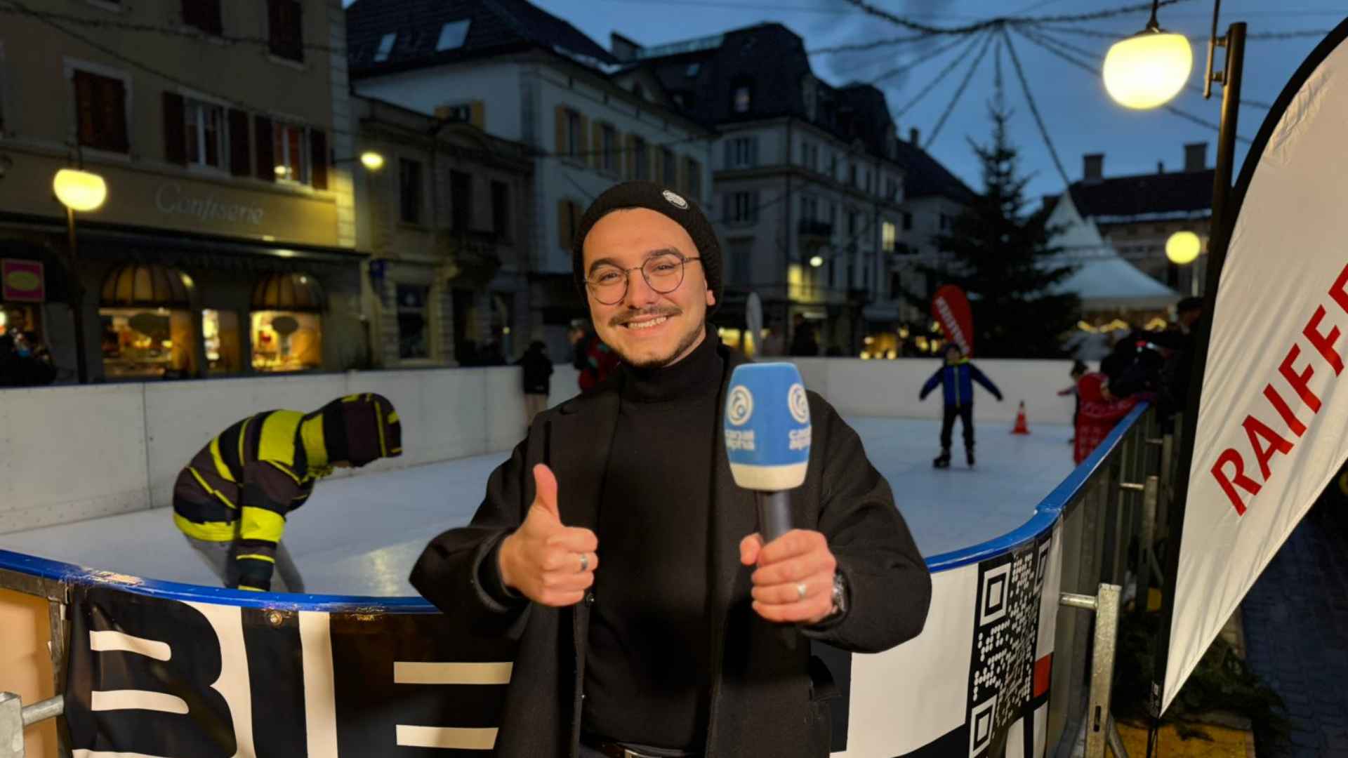 Une patinoire éphémère illumine la Place du Marché