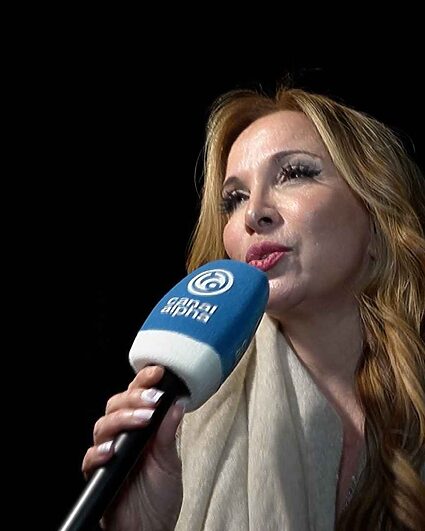 Hélène Ségara se sentait à sa place à la Fête du vin