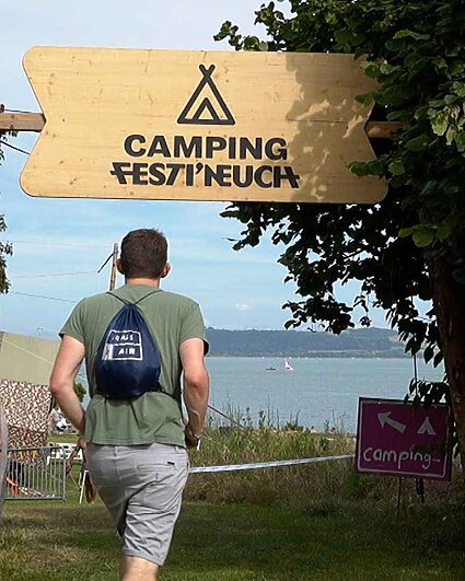 Bénévoles, artistes, camping: immersion au coeur de Festi'neuch