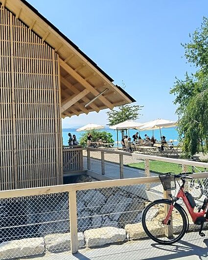 Jeunes-Rives: le Café-bain tape dans l’œil des Neuchâtelois